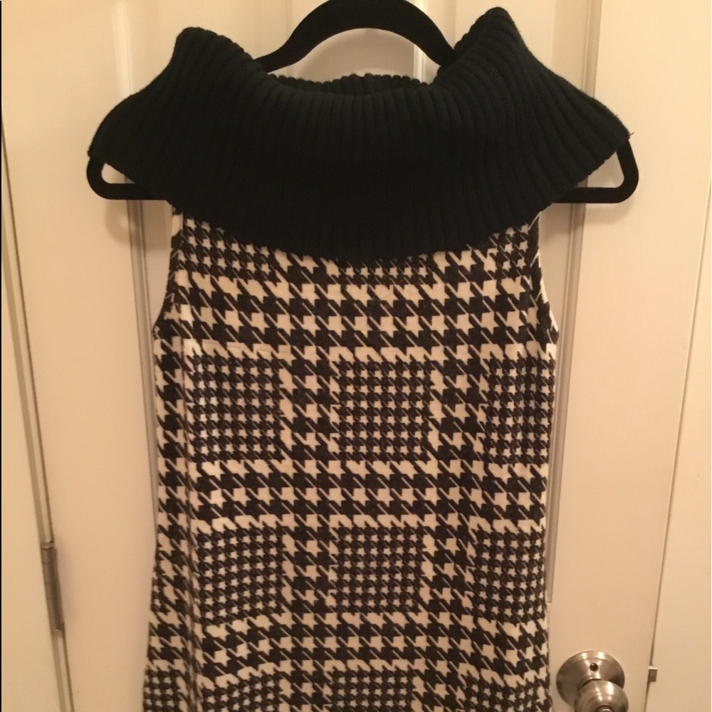 Sleeveless sweater dress